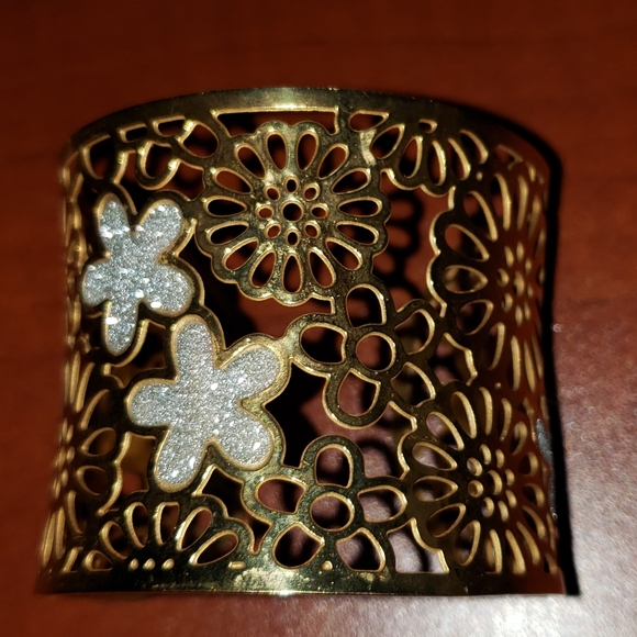 Copper Floral Cuff Bracelet - Picture 3 of 4